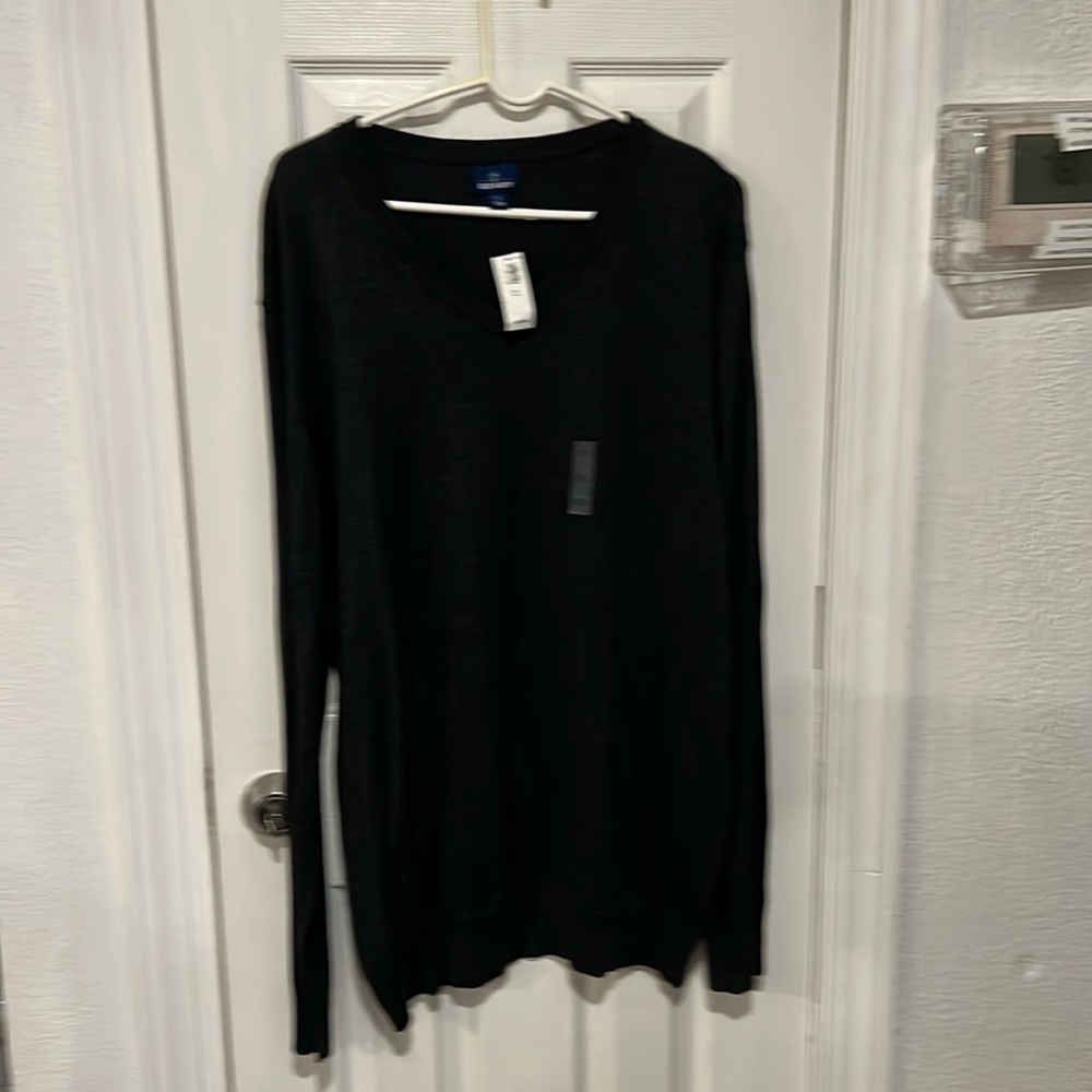 Men’s old Navy sweater